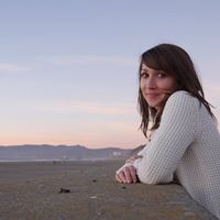 Emily Daniel Photo 28