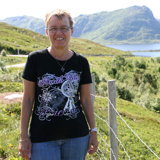 Suzanne Christensen Photo 6