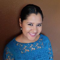 Adriana Miller Photo 13