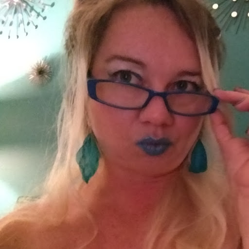 Angela Nolan Photo 13