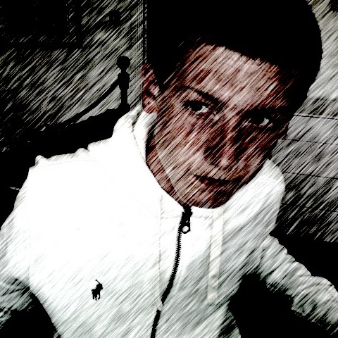 Harry Andrews Photo 28