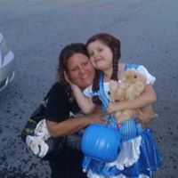 Elizabeth Spano Photo 14