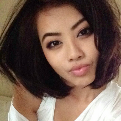 Michelle Yang Photo 33