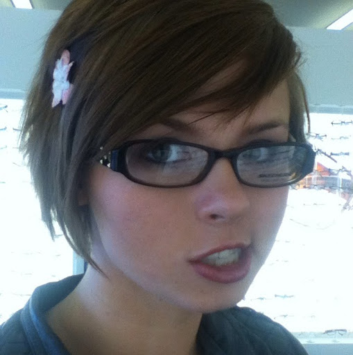 Rebecca Farnsworth Photo 11