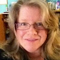 Lisa Malinowski Photo 16