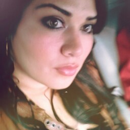 Ada Gomez Photo 22