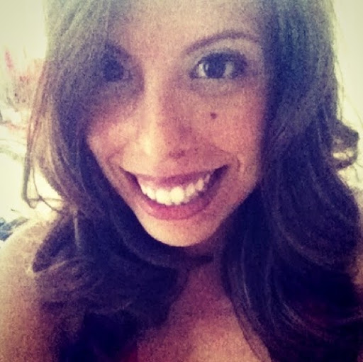 Erika Saldivar Photo 14