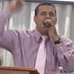 Daniel Santana Photo 34