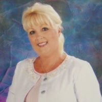 Sandra Price Photo 26