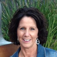 Laura Winter Photo 7