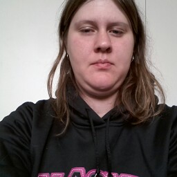 Ellen James Photo 17