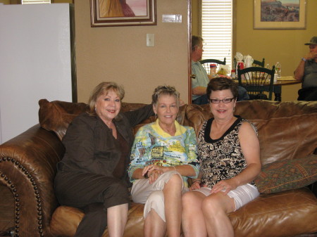 Beverly Powell Photo 15