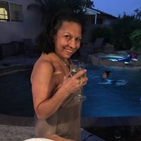 Elizabeth Ocasio Photo 23