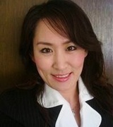 Julie Lee Photo 7