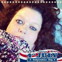 Lisa Daniels Photo 15