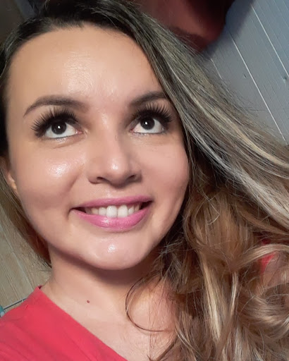 Adriane Lopes Photo 3