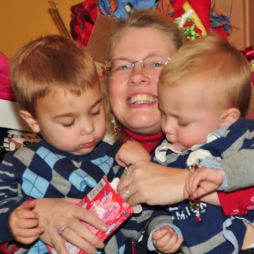 Michele Anderson Photo 29
