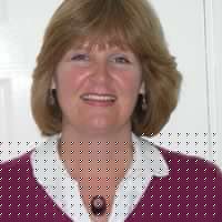 Lisa Younger Photo 23