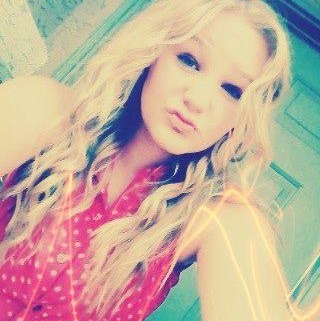 Claudia Thompson Photo 43