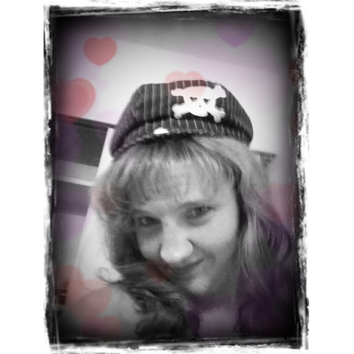 Michelle Martelli Photo 9
