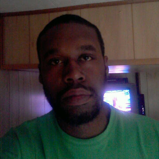 Bryant Thompson Photo 15