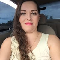 Annie Flores Photo 24