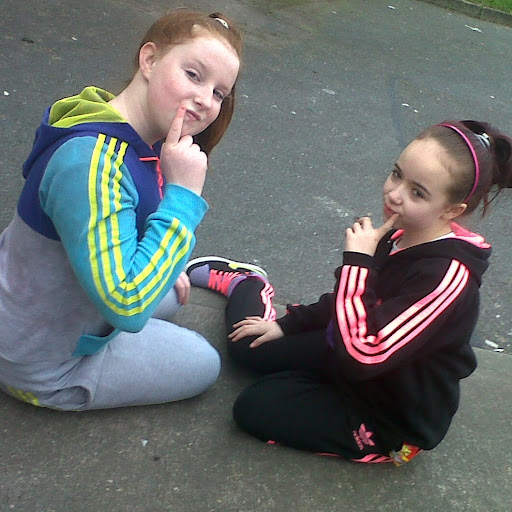 Julie Crowe Photo 23