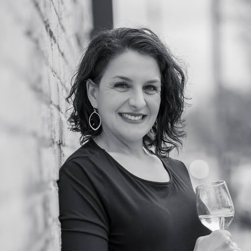 Elizabeth Schneider Photo 54