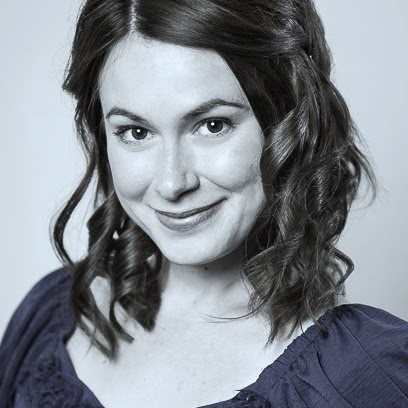 Amanda White Photo 25