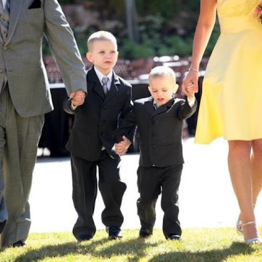 Debbie Robison Photo 10