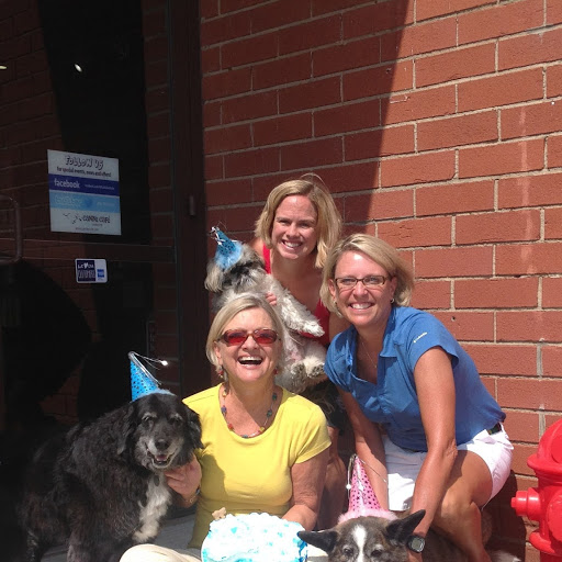 Meredith Thompson Photo 6