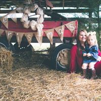 Lisa Skelton Photo 15