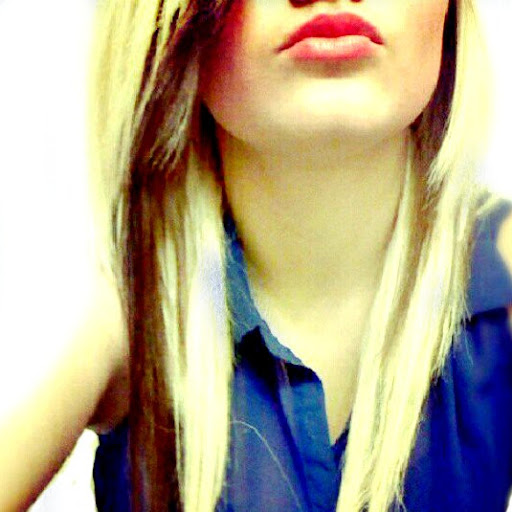 Courtney Carroll Photo 22