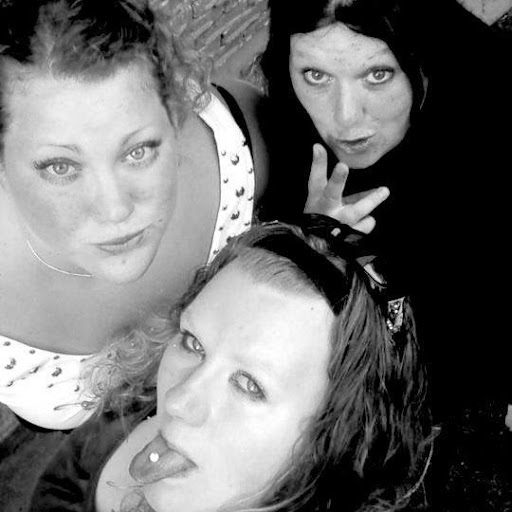 Kristine Stephenson Photo 9