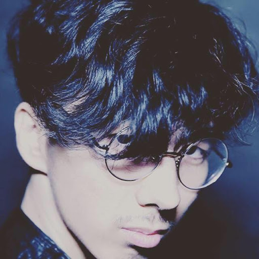 Young Han Photo 9