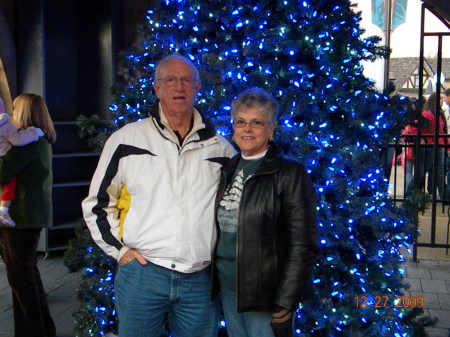 Carole Brown Photo 34