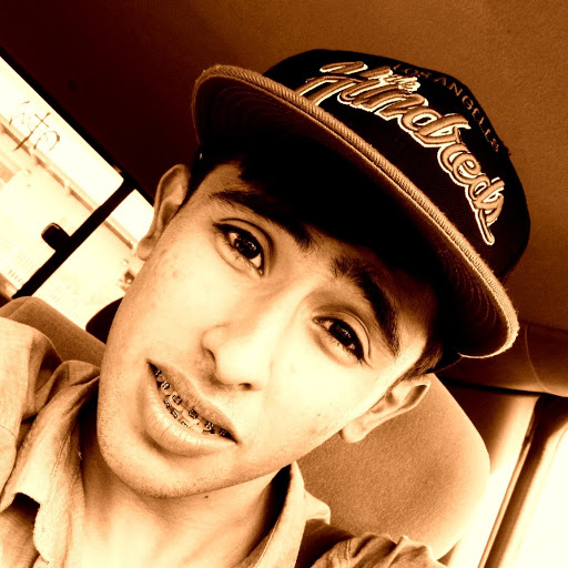 Samuel Hernandez Photo 41