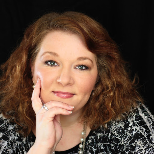 Sarah Gilbert Photo 45