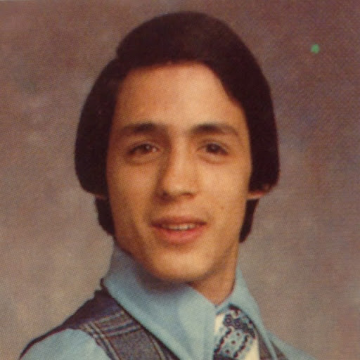 Robert Crews Photo 22