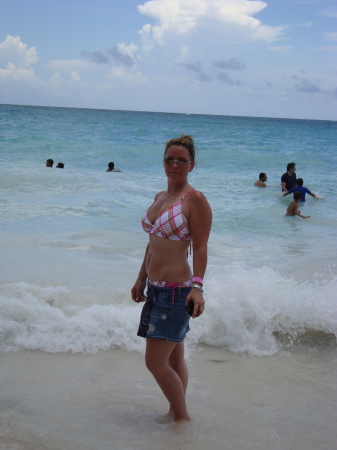 Candice Moran Photo 3