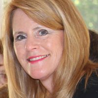 Michele Hunt Photo 32