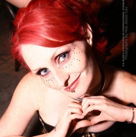 Samantha Martin Photo 46
