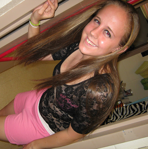 Annie Walters Photo 28