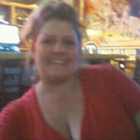 Traci Schneider Photo 9