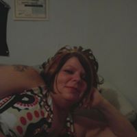 Stephanie Roland Photo 29