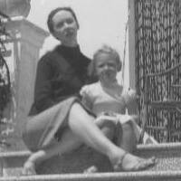 Rebecca Moffitt Photo 15