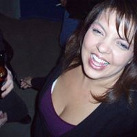 Julie Connell Photo 39