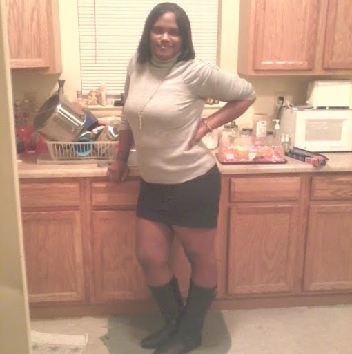 Alicia Oliver Photo 5