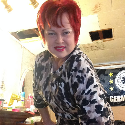 Laurie Patterson Photo 11