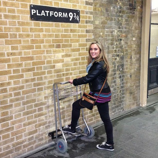 Allison Ward Photo 18